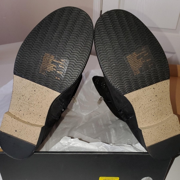 Kenneth Cole Kennedy Chop Boots - Picture 5 of 10